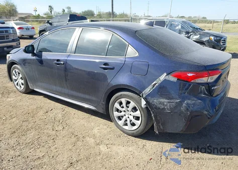 2022 Toyota Corolla Le z USA, uszkodzony, nr VIN 5YFEPMAE5NP285777